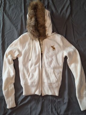 Abercrombie & Fitch Cream Zip-Up Hoodie with Faux Fur Trim